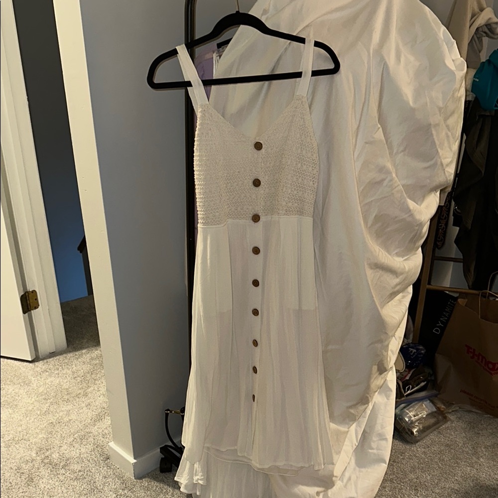 Beachy White Button-Down Dress - With Pockets